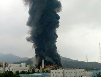 조선닷컴 2011년 8월 27일, 구미 TK케미칼 폭발사고 모습